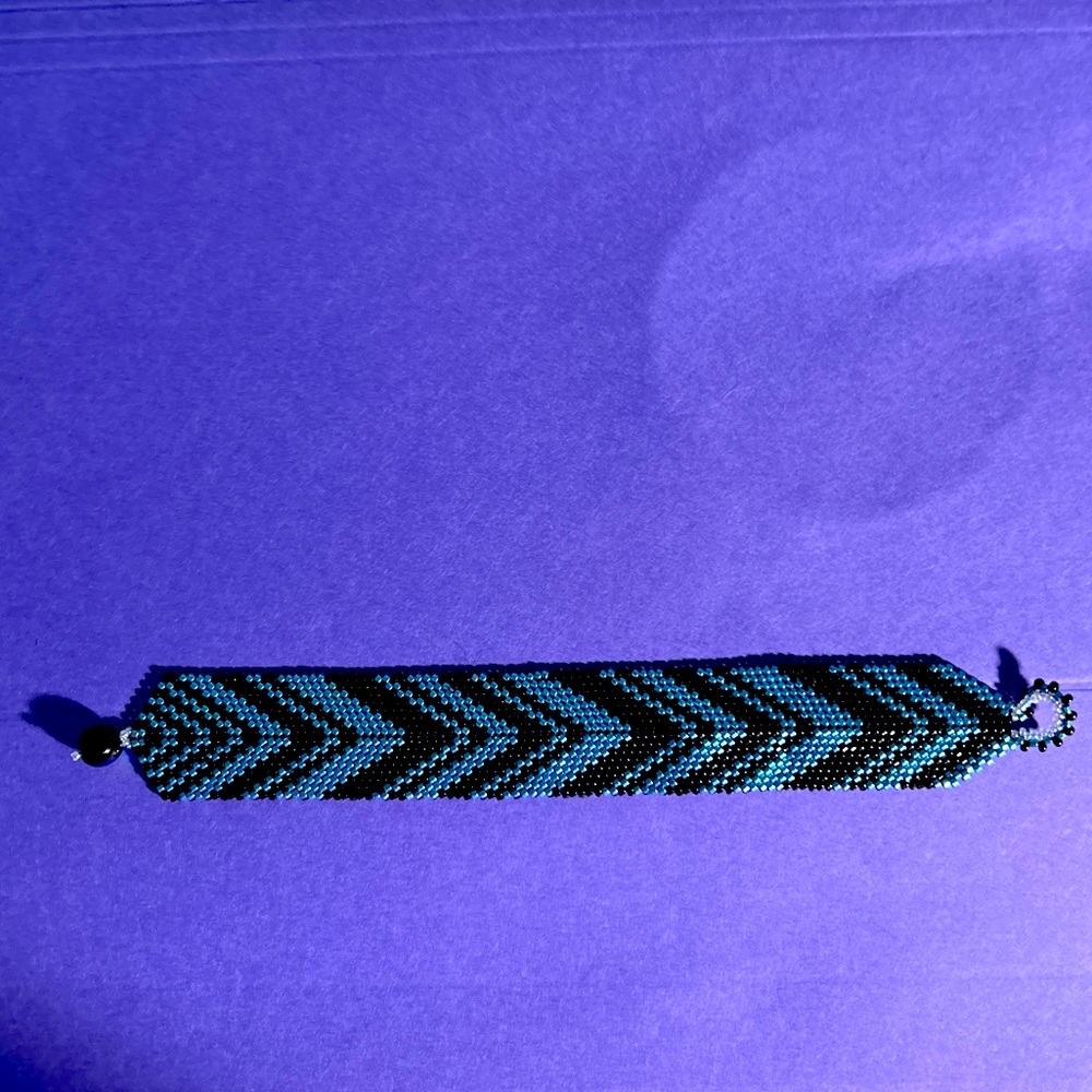 Beaded peyote herringbone chevron pattern bracelet